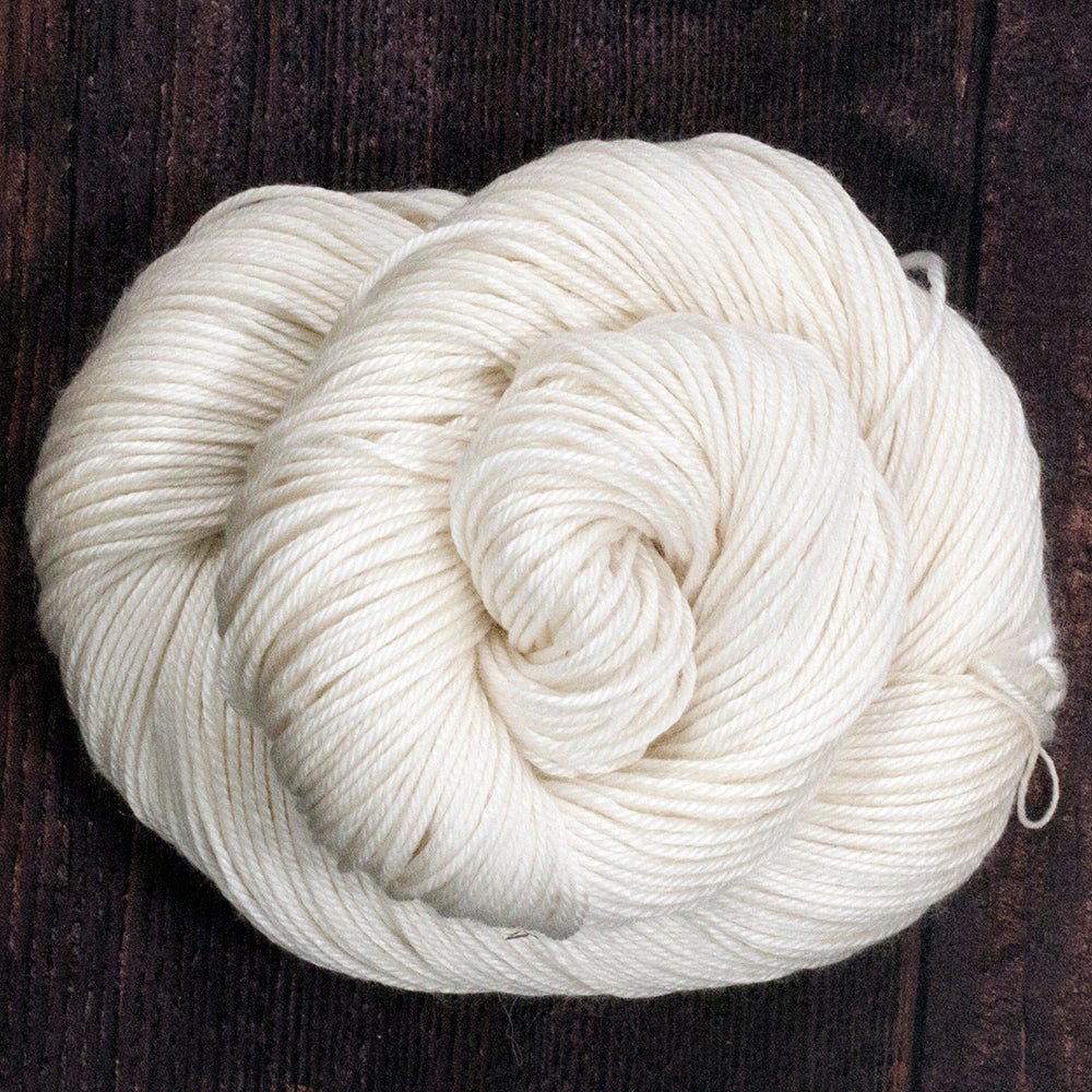 Silk DK 50/50 Superwash Merino Wool Yarn – Great Lakes Fibers